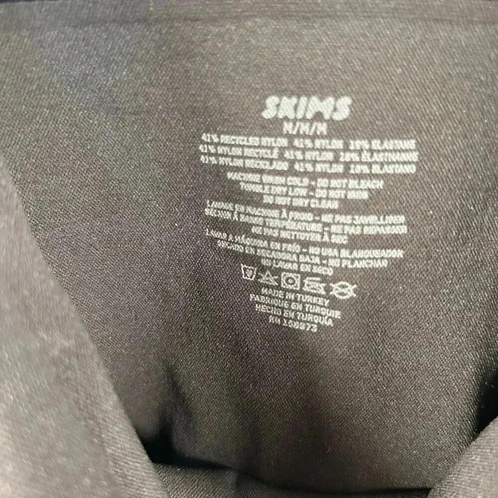 Skims Size Medium Compression Shapewear Black - Picture 6 of 6